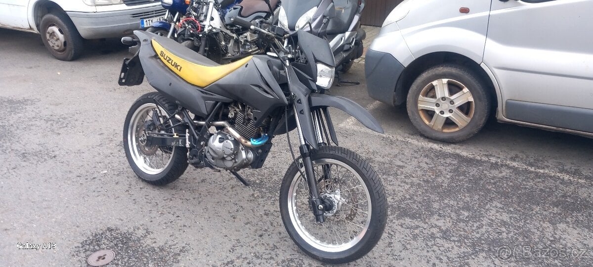 Suzuki DR 125 SM 2010