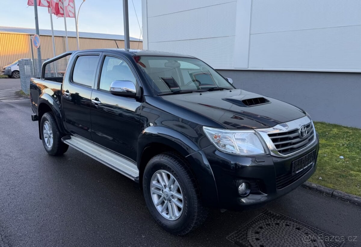 Toyota Hilux 2,5 D-4D DCab Life 106kw