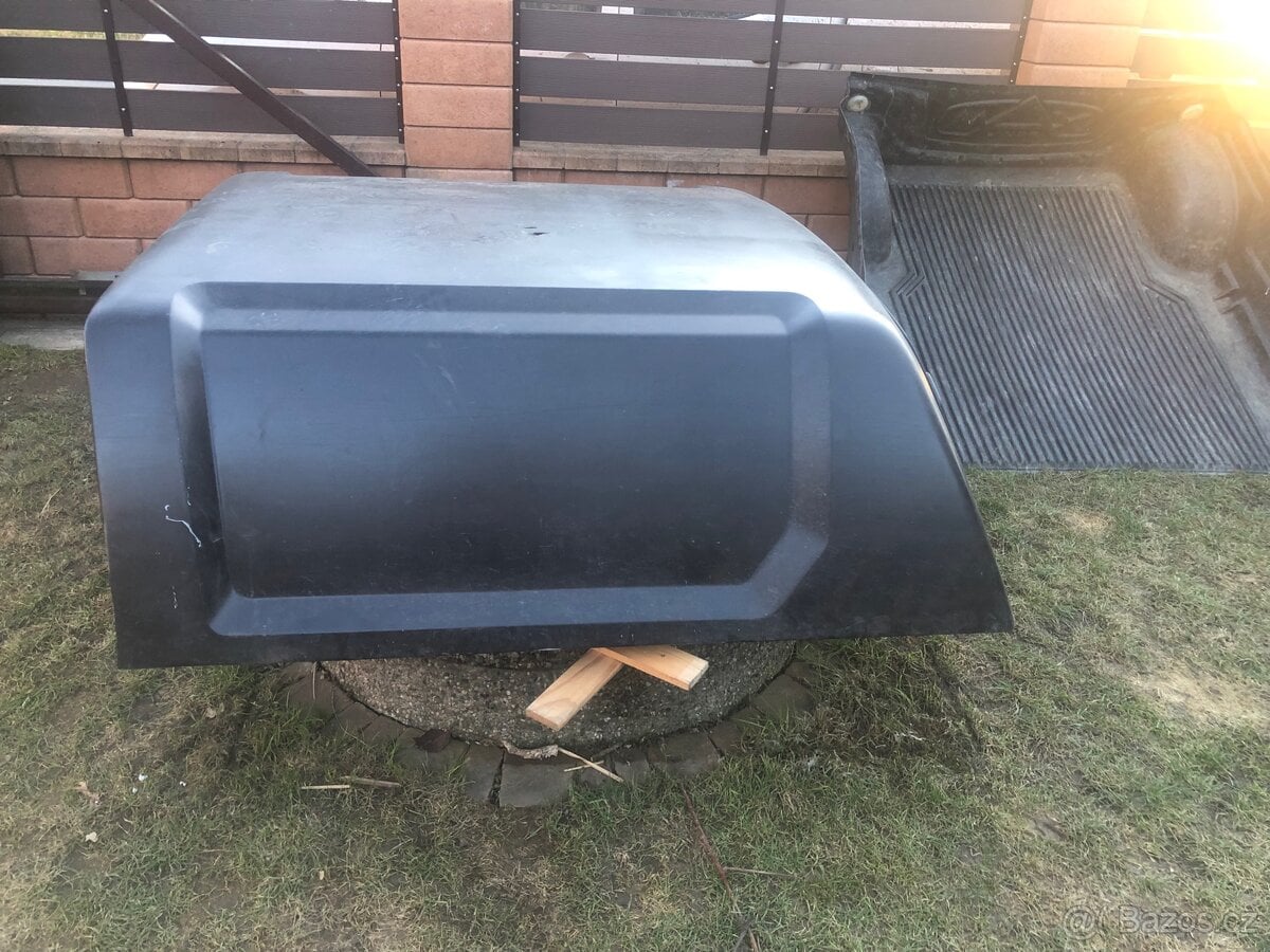 Hardtop Nissan Navara D40