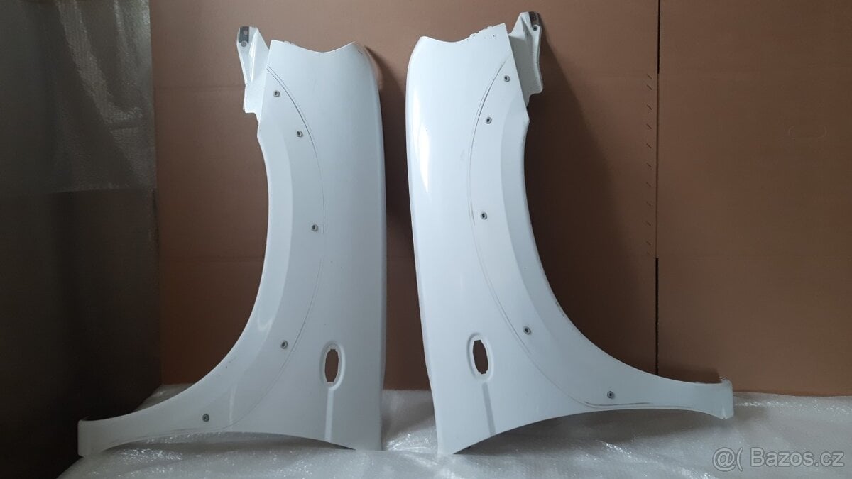 NISSAN NAVARA D22  –  BLATNÍKY PŘEDNÍ Di