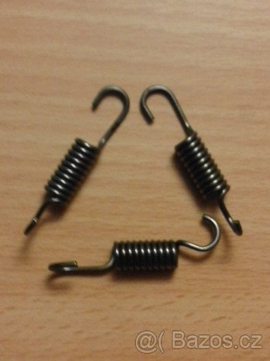 Sada tří pružinek do originální odstředivé spojky.