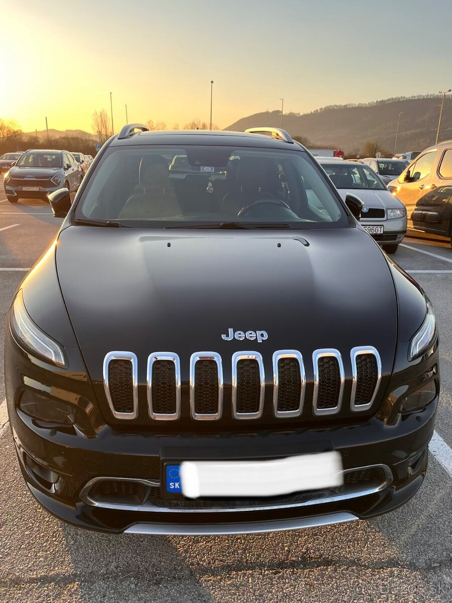 PREDÁM: Jeep Cherokee 2.2 Tdi Overland 4WD (2018) – Top stav