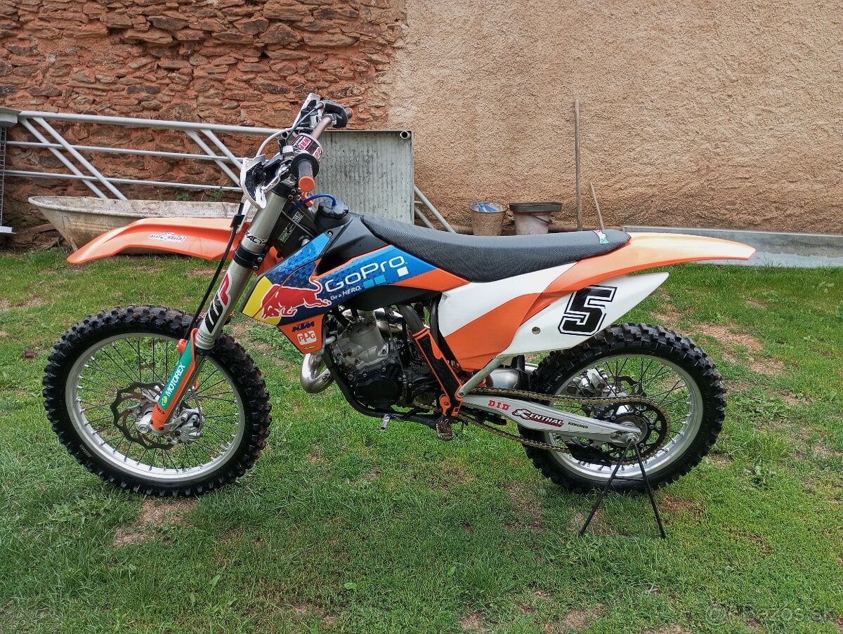 KTM SX 150.