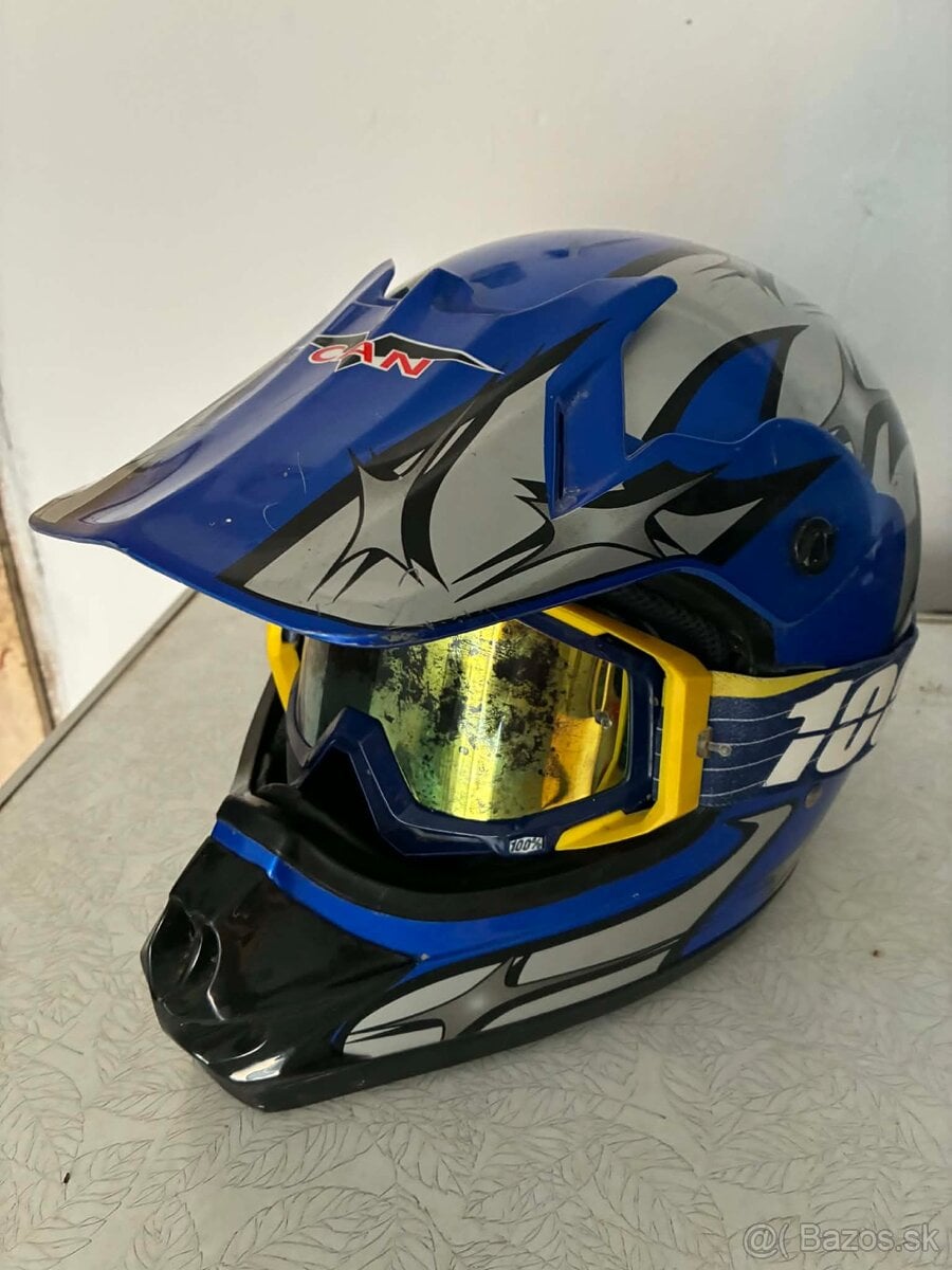 Motokrosová výstroj