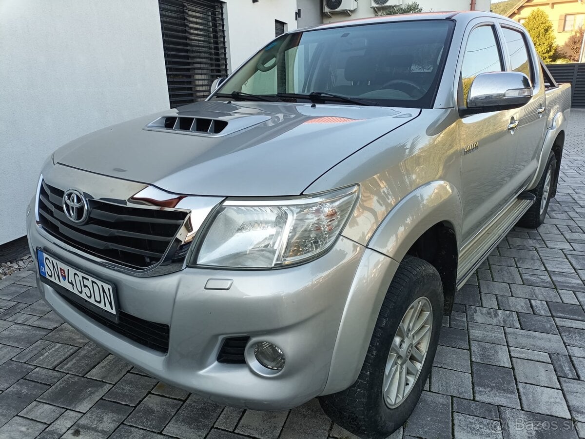TOYOTA HILUX 2.5 D-4D - na predaj / na splatky