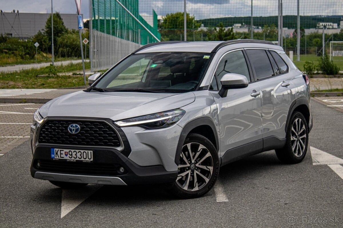 Toyota Corolla Cross 2.0 Hybrid 197k e-CVT STYLE 4x4