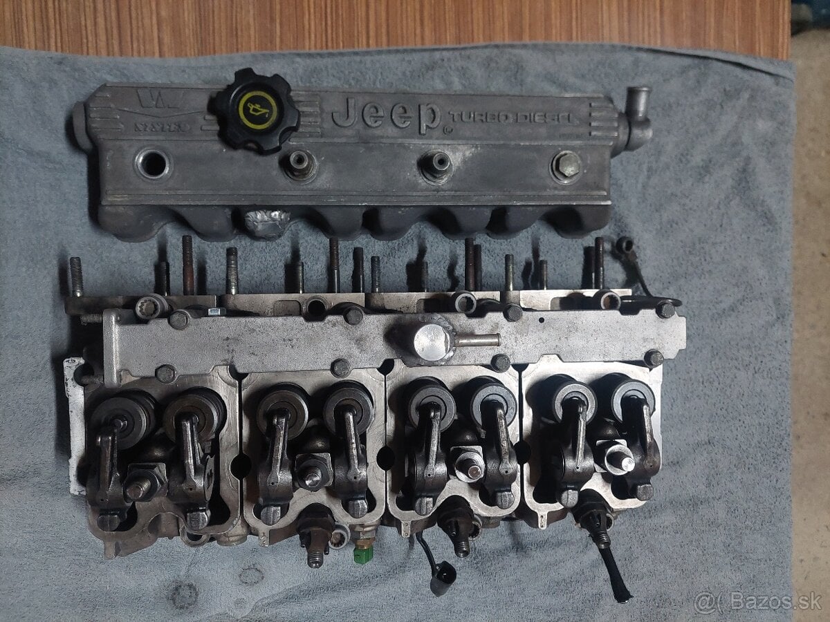 JEEP CHEROKEE XJ 2.5 TD hlava valcov motora - cena dohodou