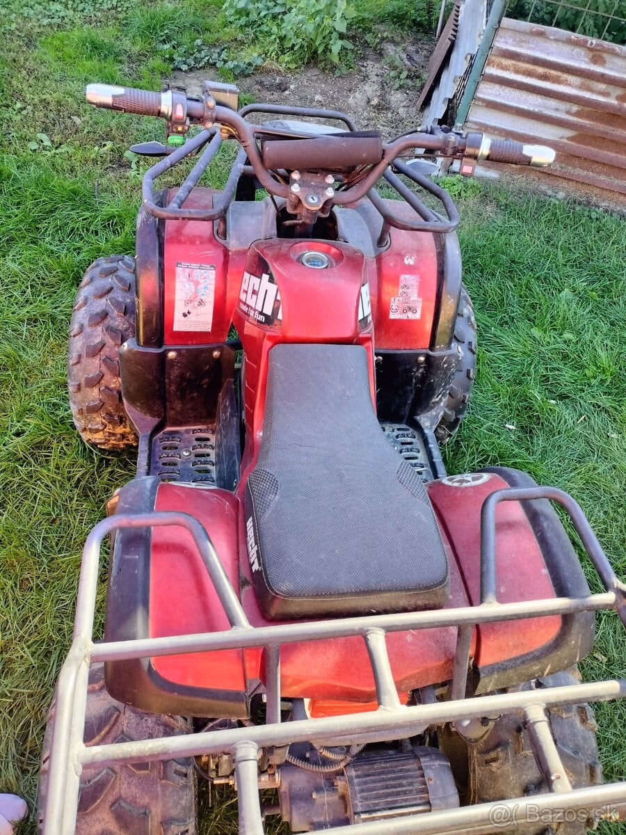 Hecht elektrická štvorkolka