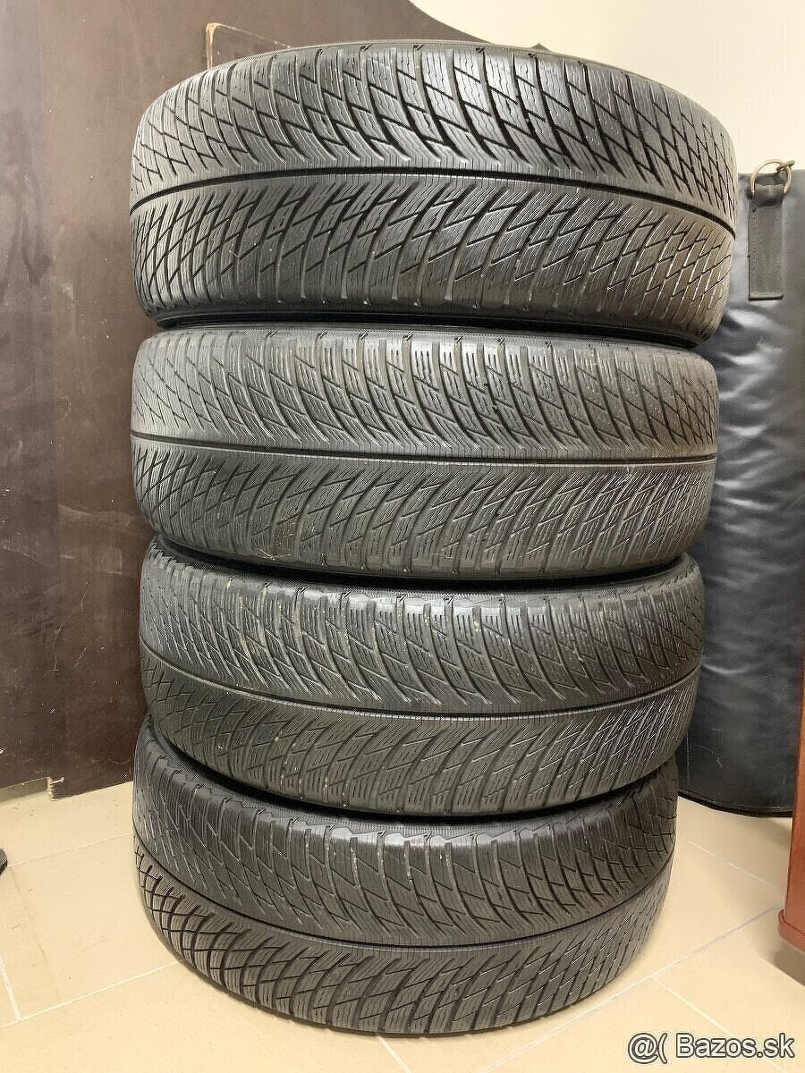 235/55 R19 105V ZIMNÉ PNEUMATIKY