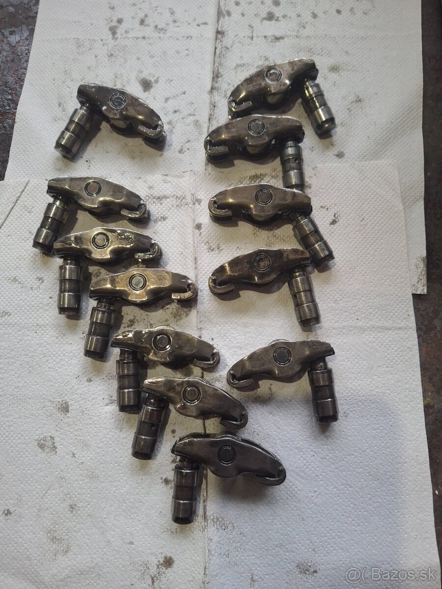 12x Vahadla a hydroštely