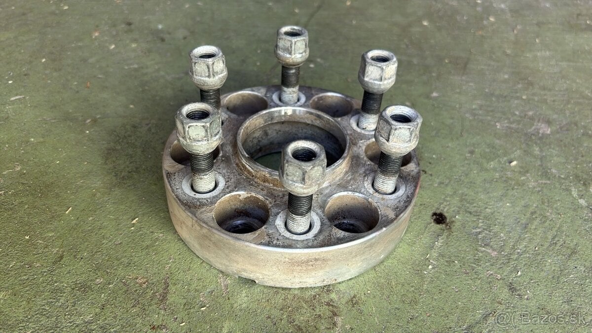 Rozširovacie podložky Nissan Navara