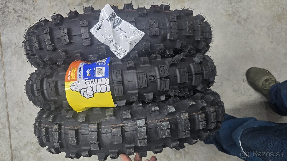 Pneu 140/80 r18 nové