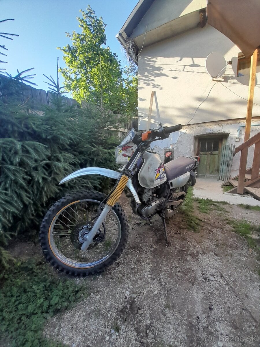 Suzuki Dr 125 se