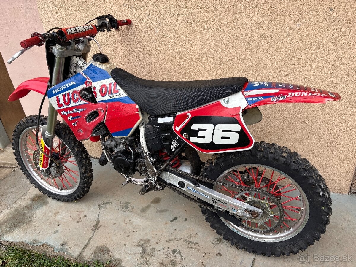 Predám Honda Cr125