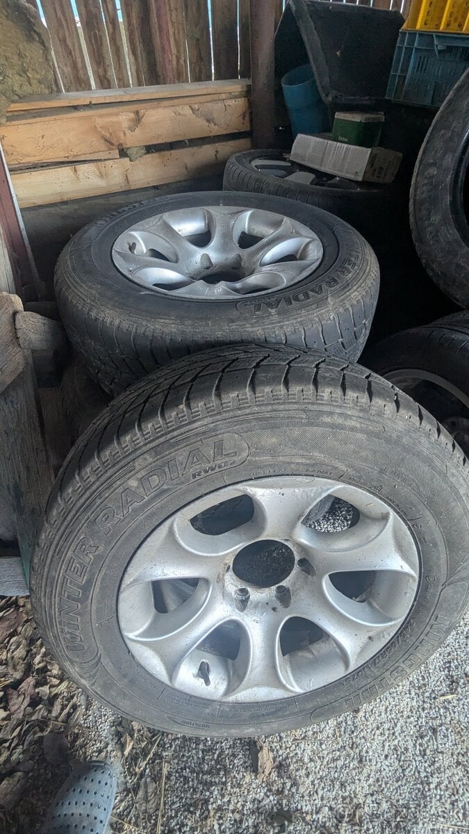 predam n.diely na yety a toyota