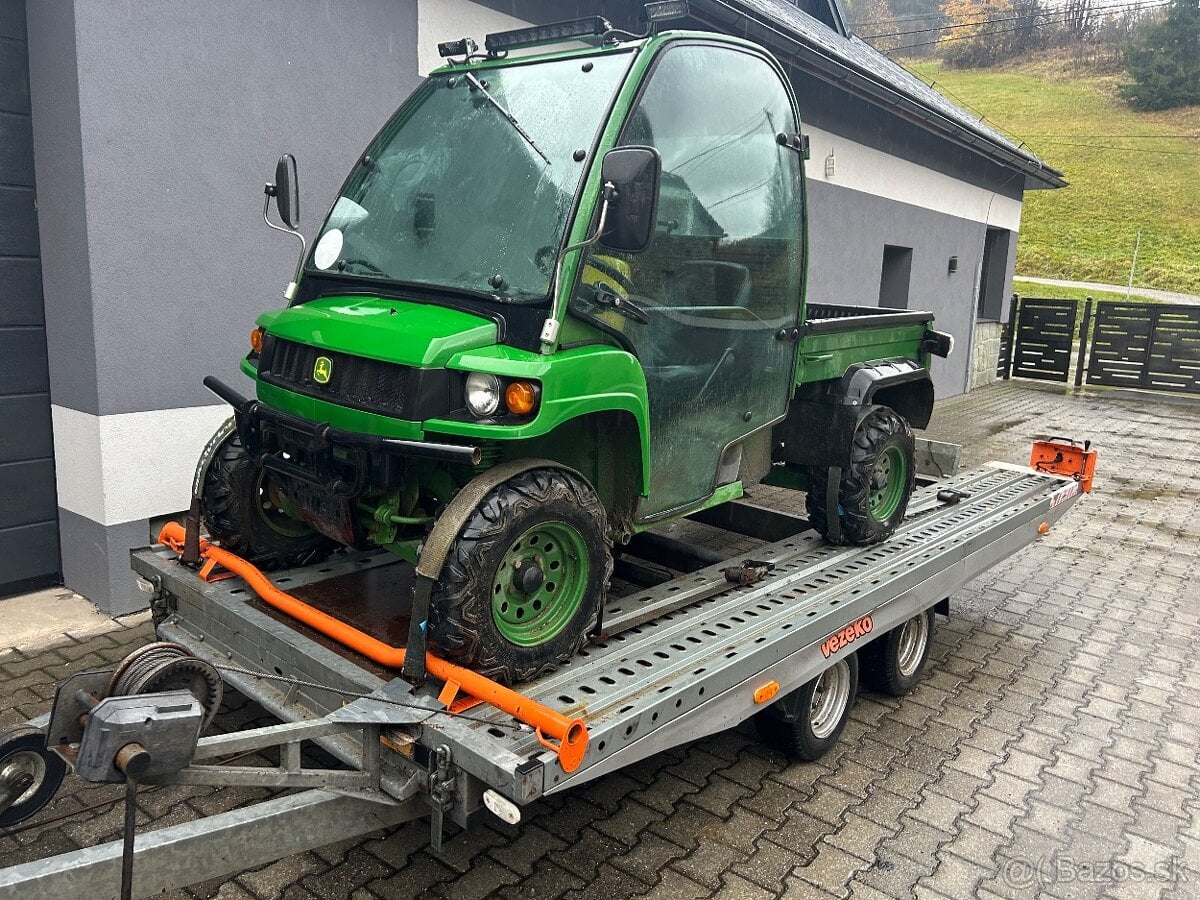 John Deere Gator 4x4