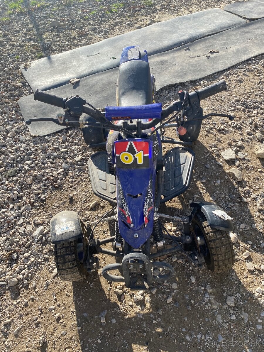 Detská štvorkolka 50cc - nefunkčná na diely