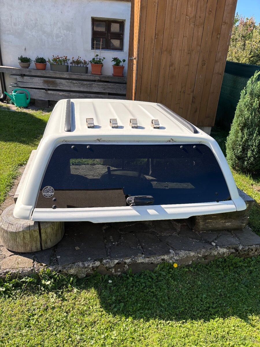 Hardtop - Toyota Hilux