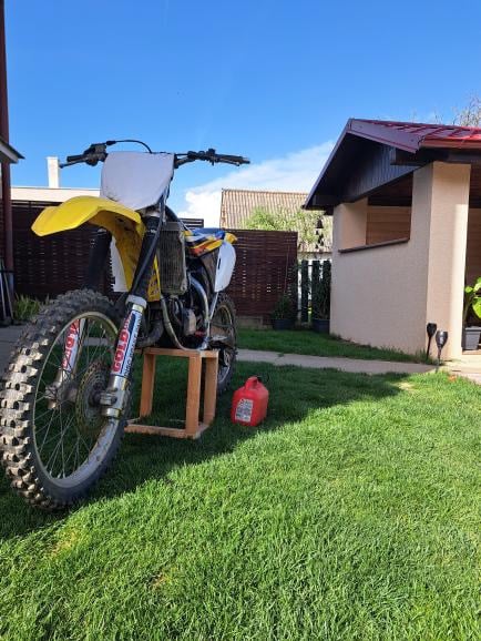 Suzuki rm 125 2t