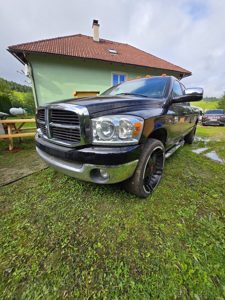 Dodge ram 1500 5.7 hemi