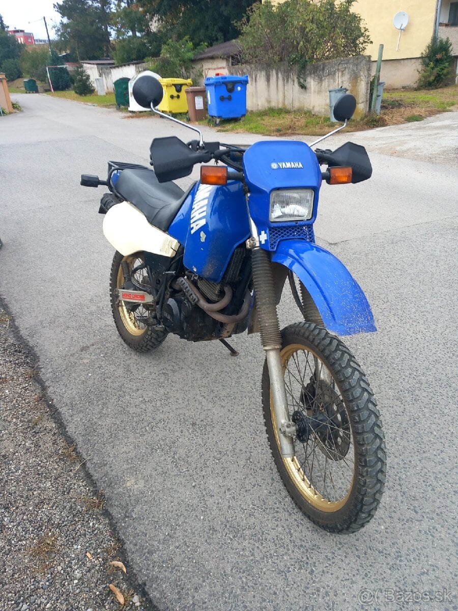 YAMAHA XT 600
