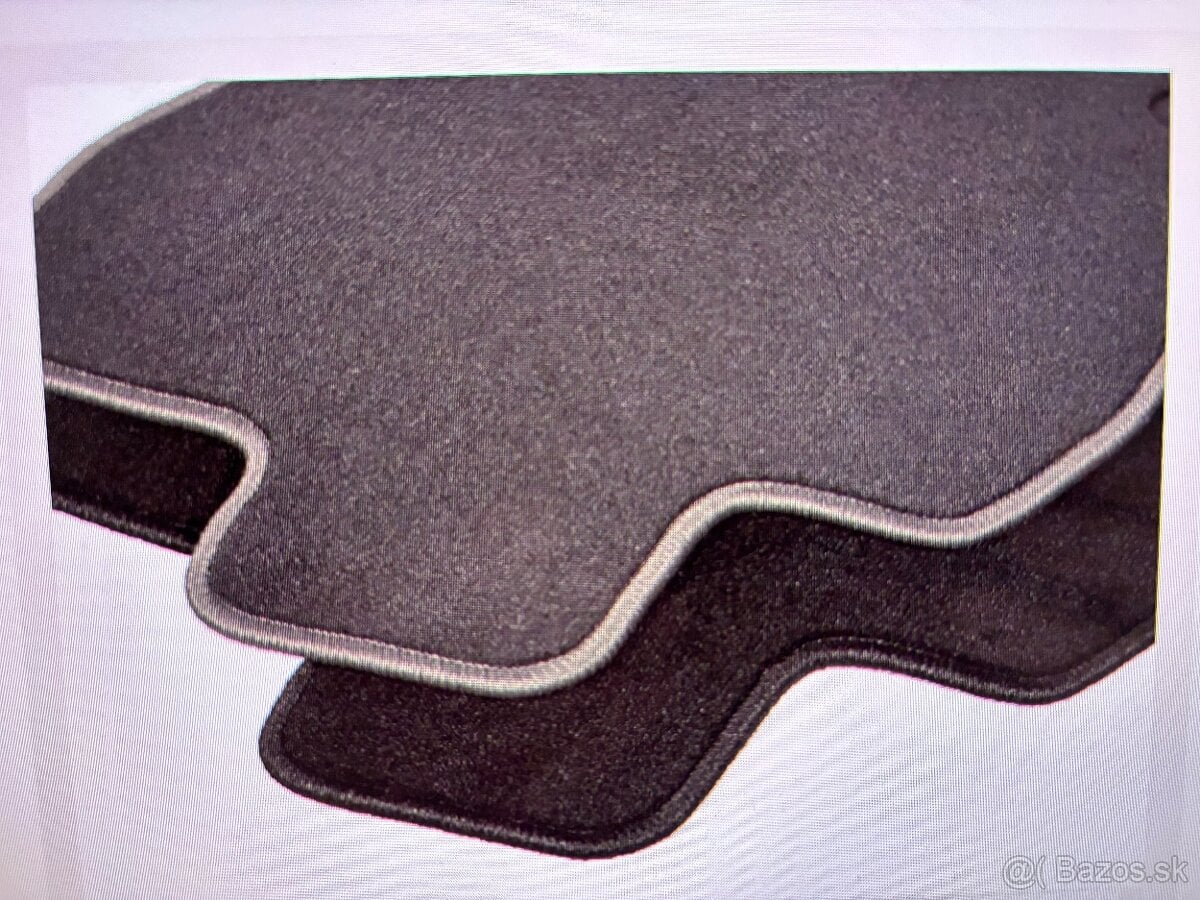 Original koberceky hilux