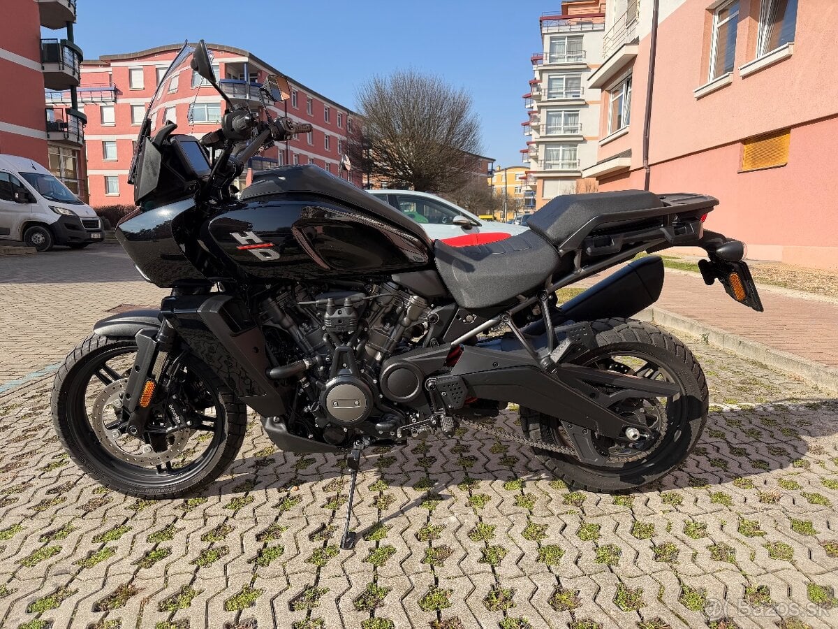 HD Pan America 1250 II.majitel ČR jako nova