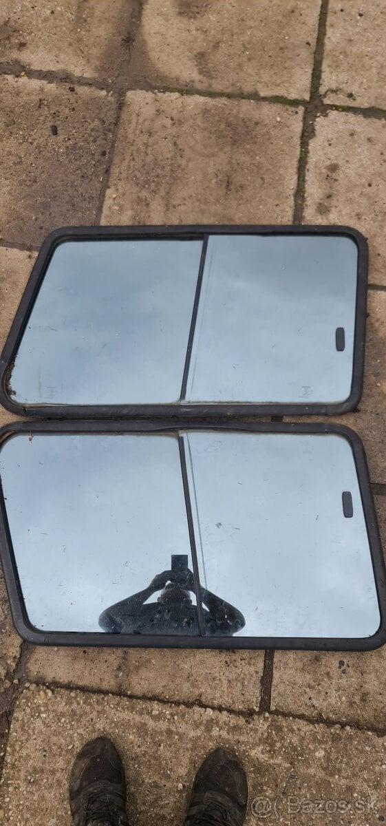 Zadné bočné okná na Nissan Patrol Y60 Wagon