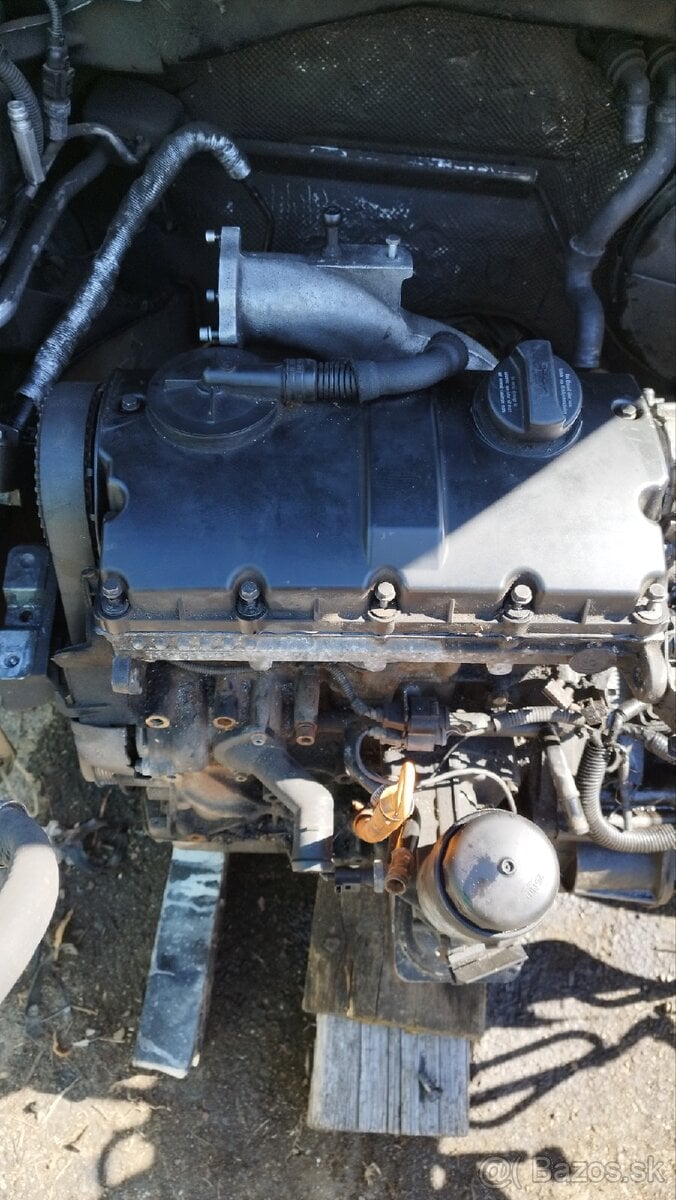 Motor 1.9 tdi 96kw ASZ plus vstreky 073AL