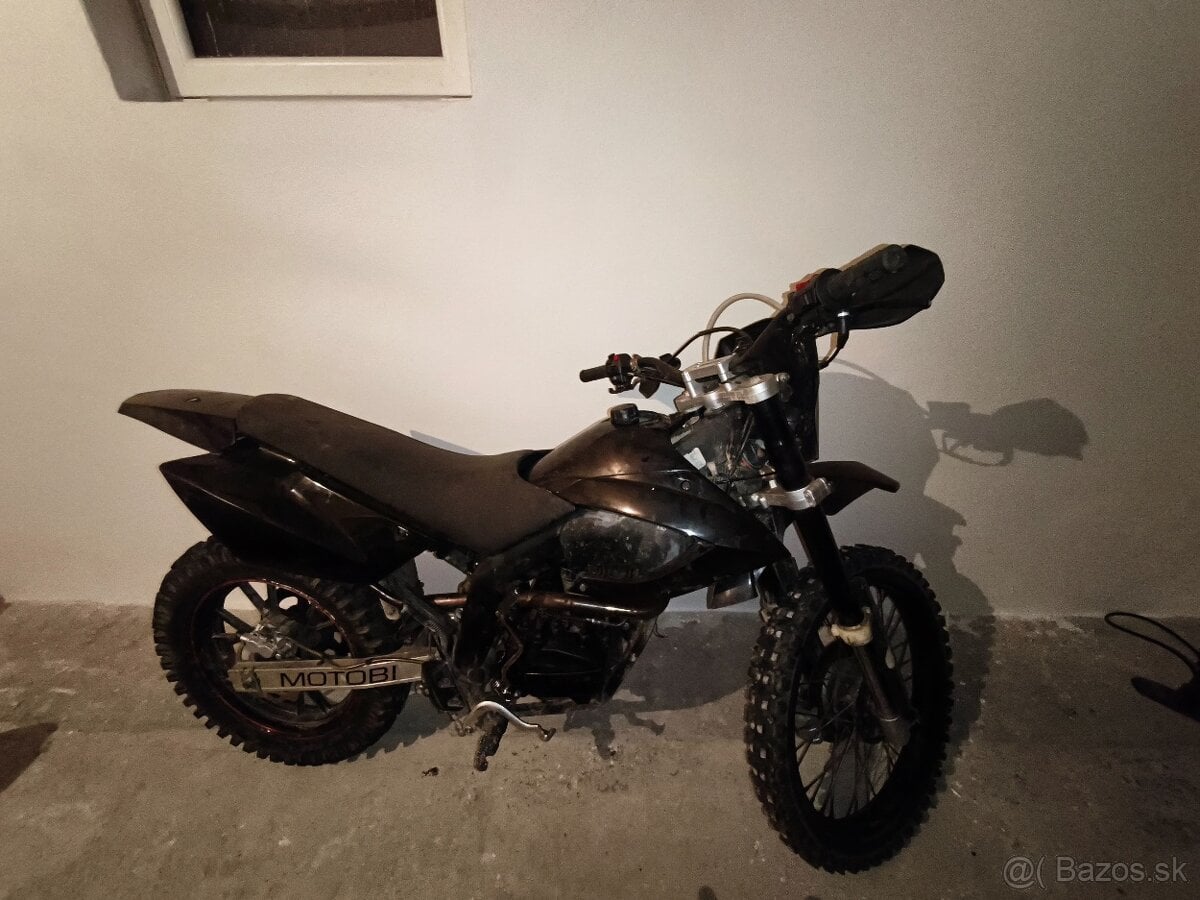 Predám cross 250cm3