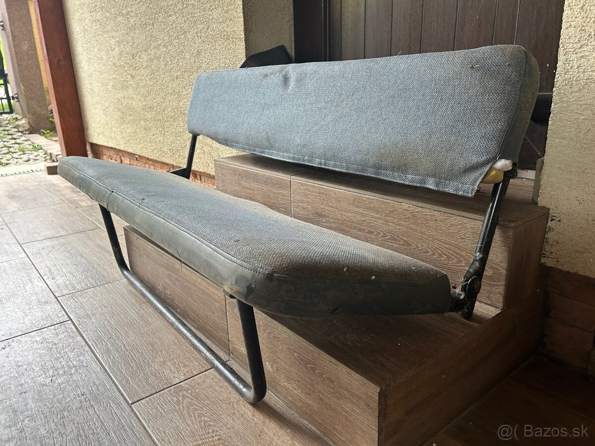 Predam lavicu do vozidla Toyota land cruiser defender