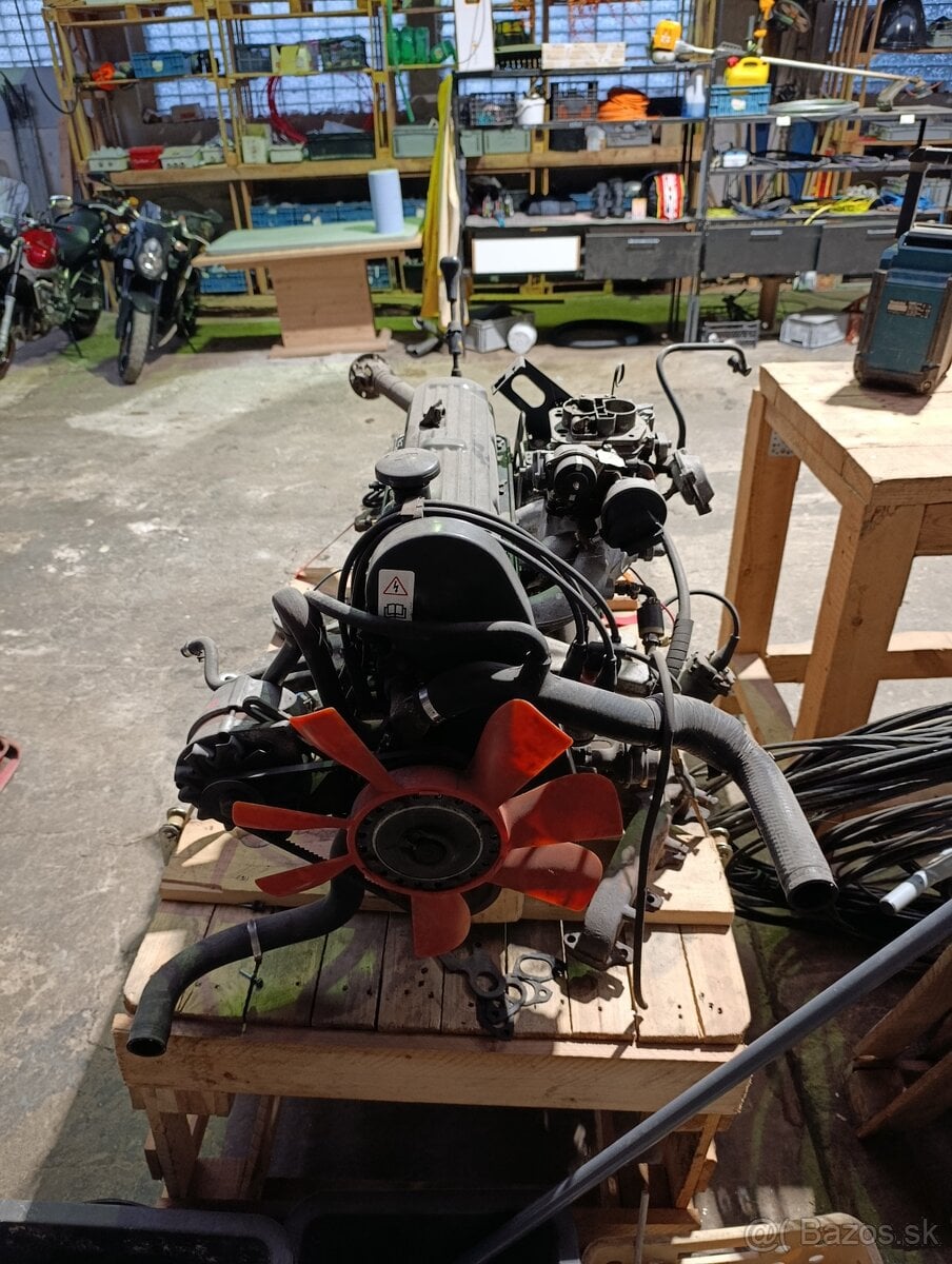 MOTOR Ford Sierra 2.0i 77kW