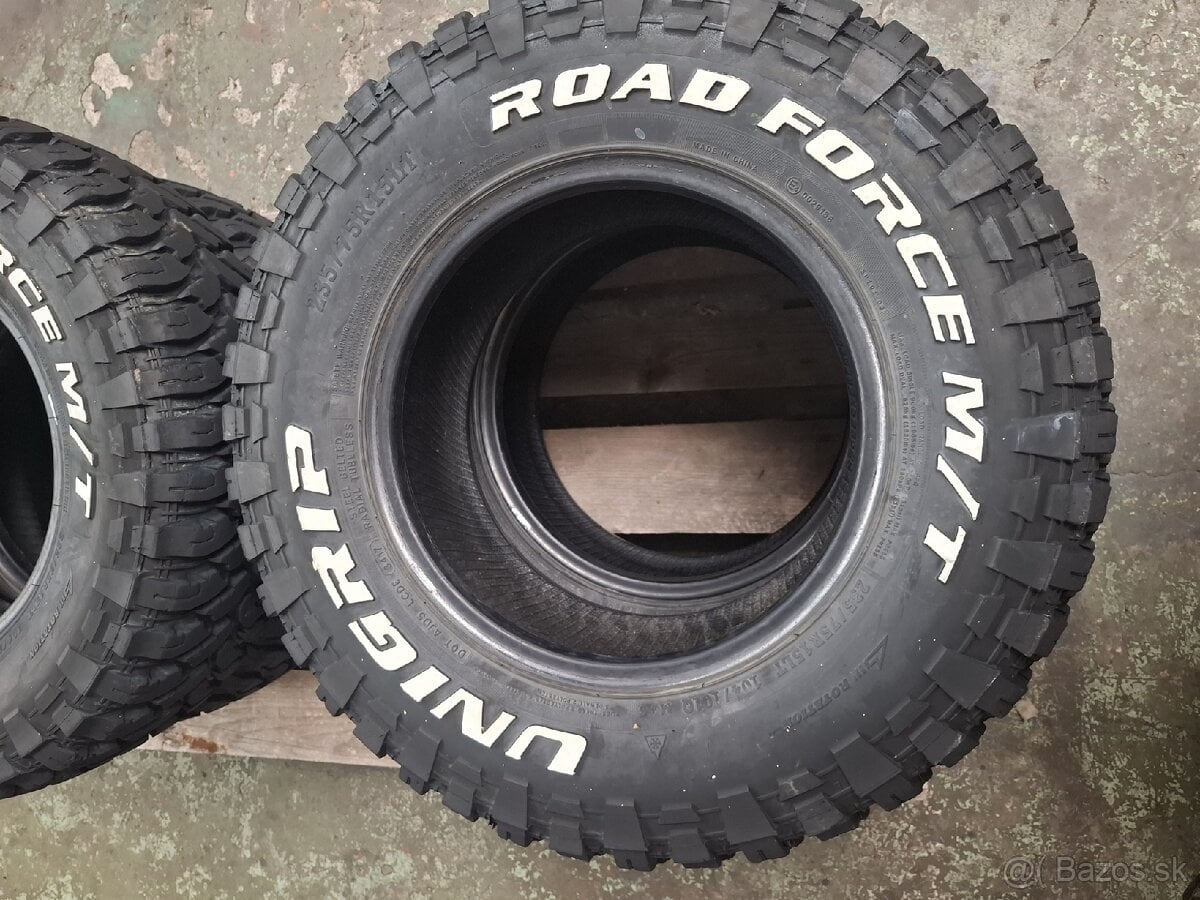 Pneu 235/75 r15