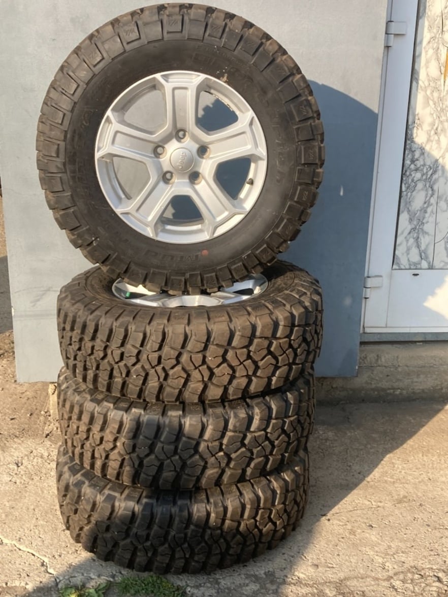ALU kola JEEP WRANGLER JL JK R17x7 + 5 PNEU