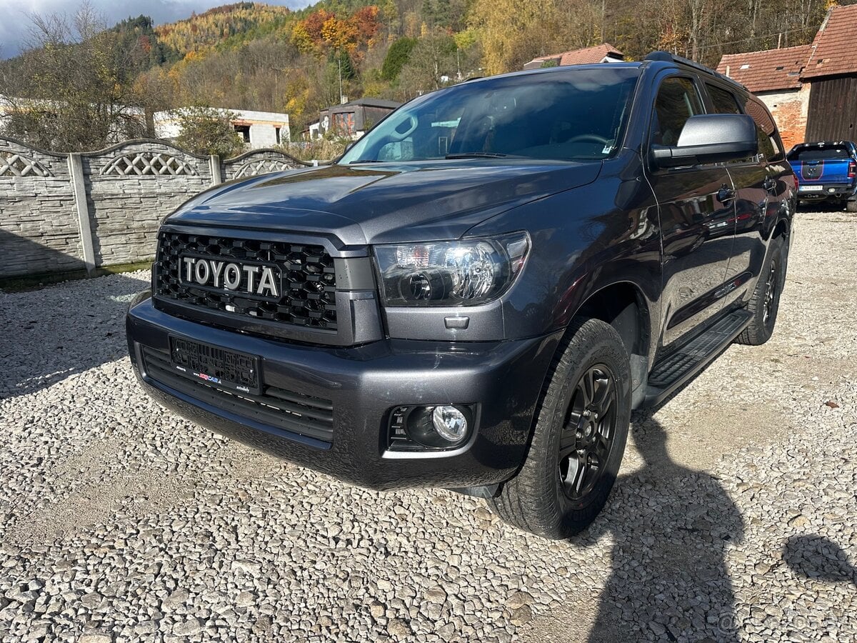 2014 Toyota Sequoia 5,7 V8 4x4 8-miestna
