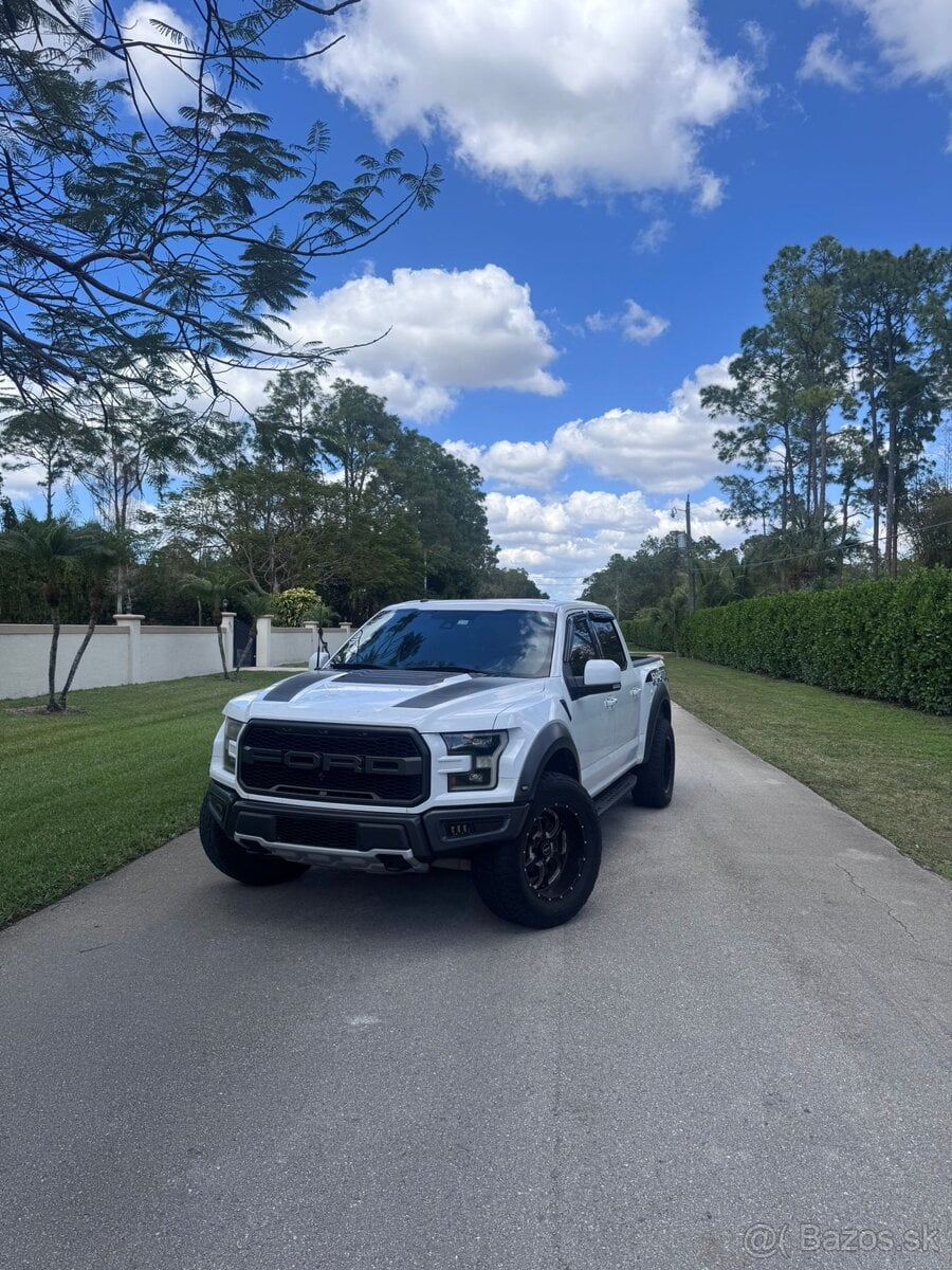 Predám Ford F-150 Raptor