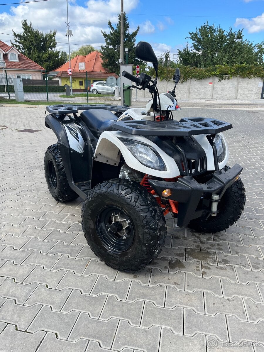 Kayo au200 štvorkolka