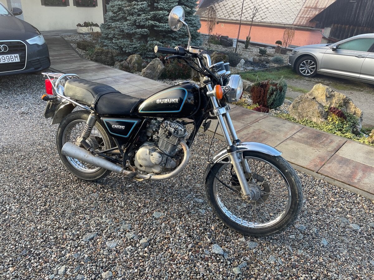 Suzuki gn 125