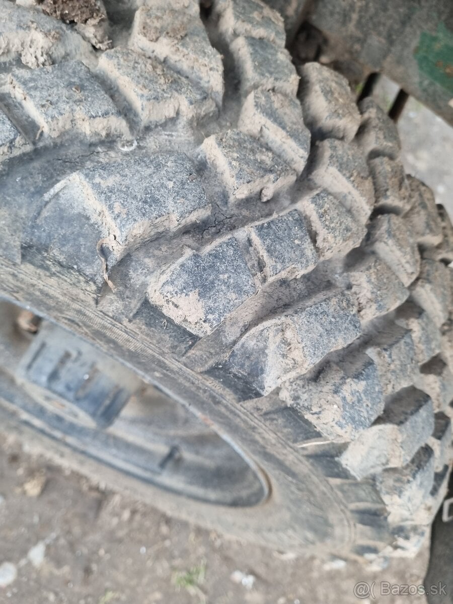 Predam na suzuki samurai disky R15 plus pneumatiky