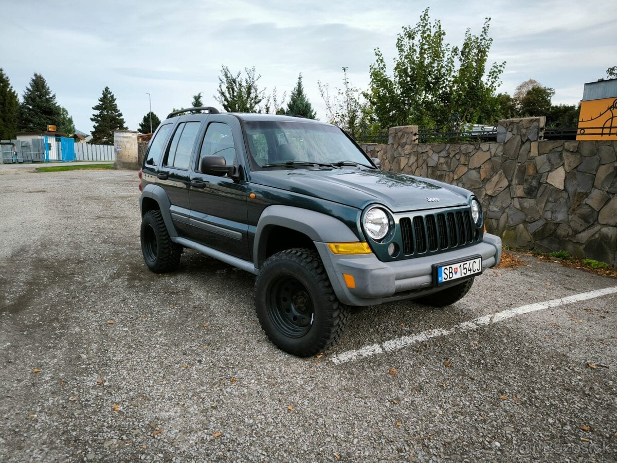 Predám Jeep Cherokee 2.4 benzin/plyn