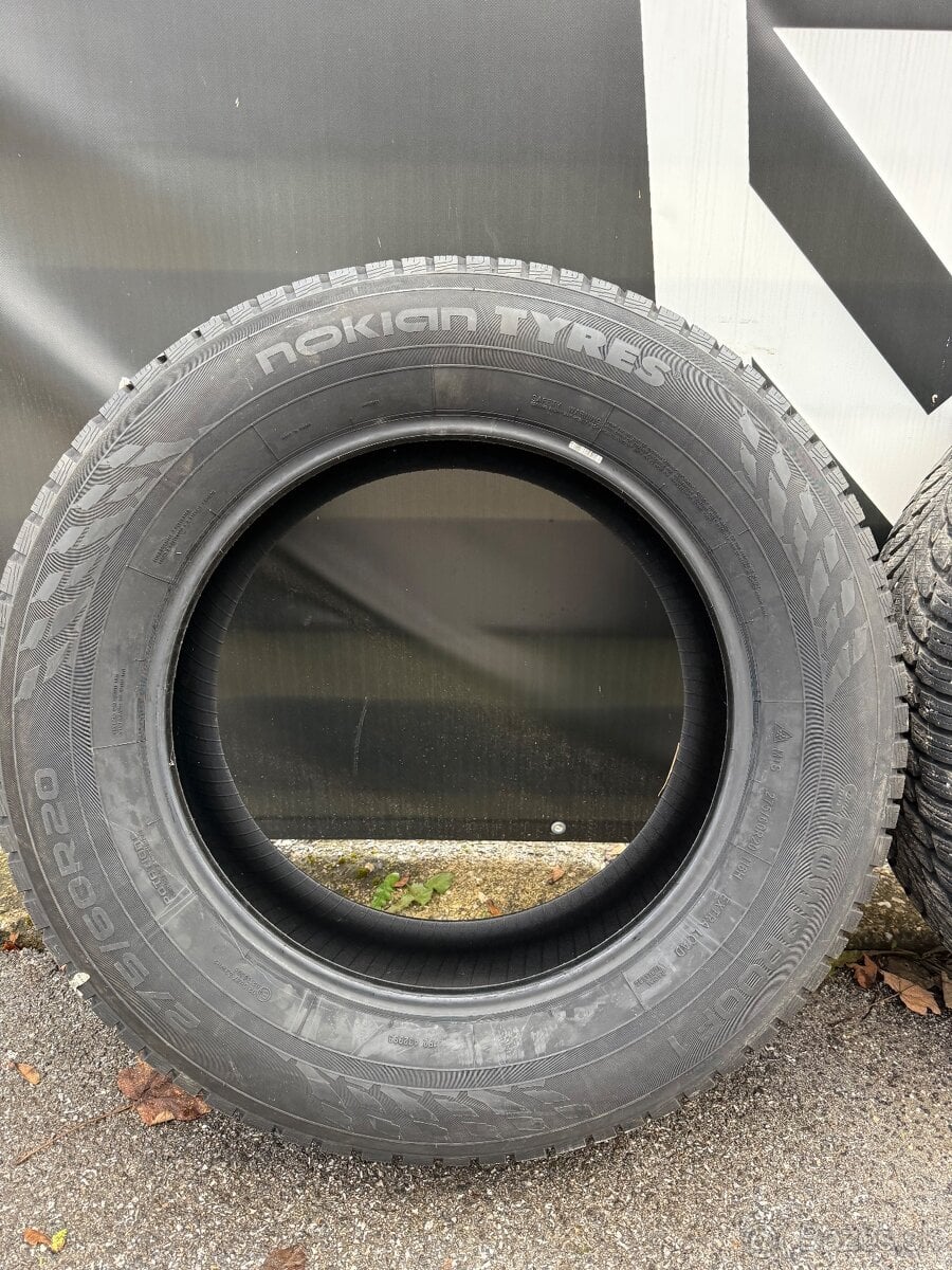 Nokian WR SUV 4 275/60 r20 zimné