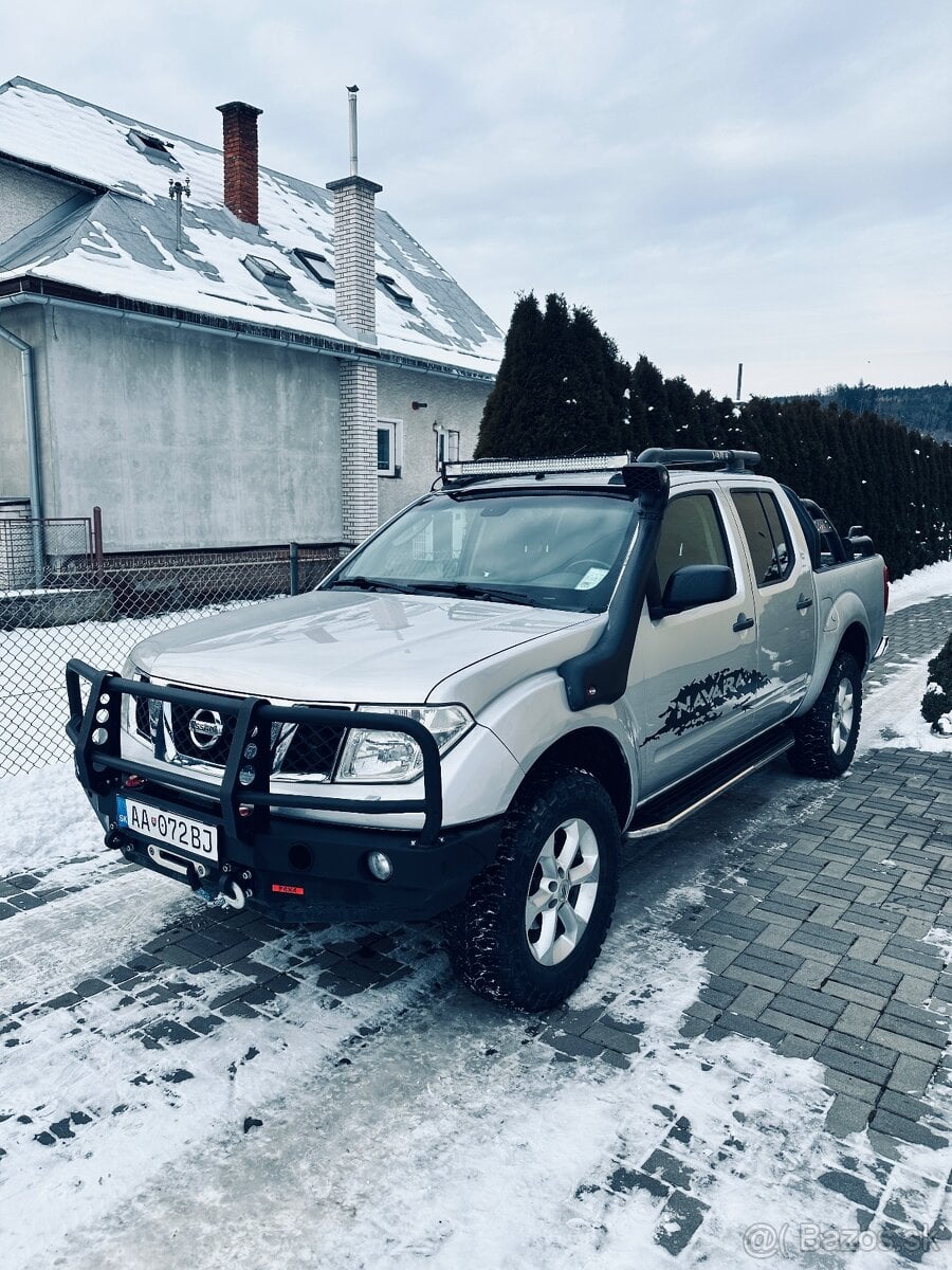 NISSAN NAVARA DOUBLE CAB 4WD – POĽOVNÍCKA / OFFROAD ŠPECIÁL