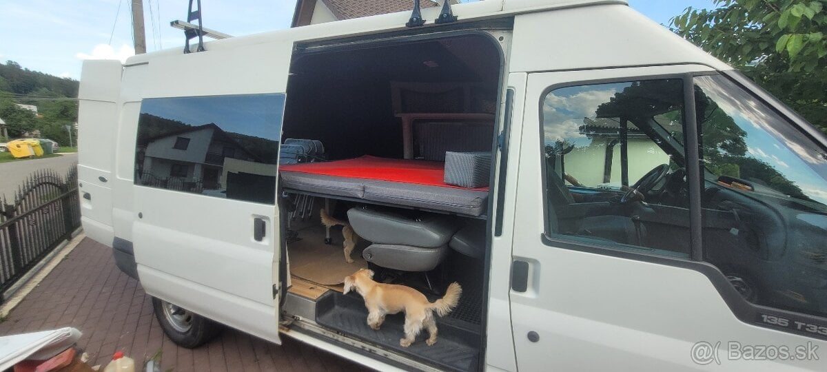 Ford Trensit 2.4 tdi rok 2005