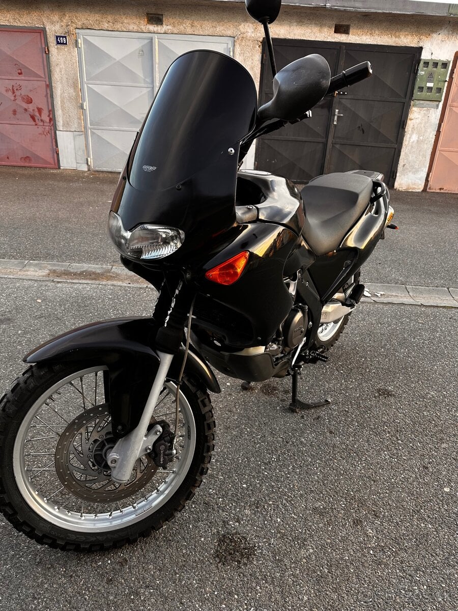 Aprilia pegaso 650ie 2003