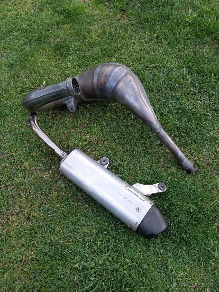 Predám komplet ORIGINÁL YAMAHA výfuk YZ 125