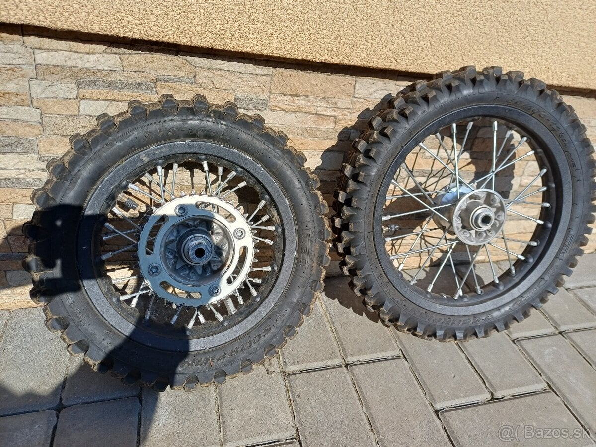 Male kolesa ktm sx50