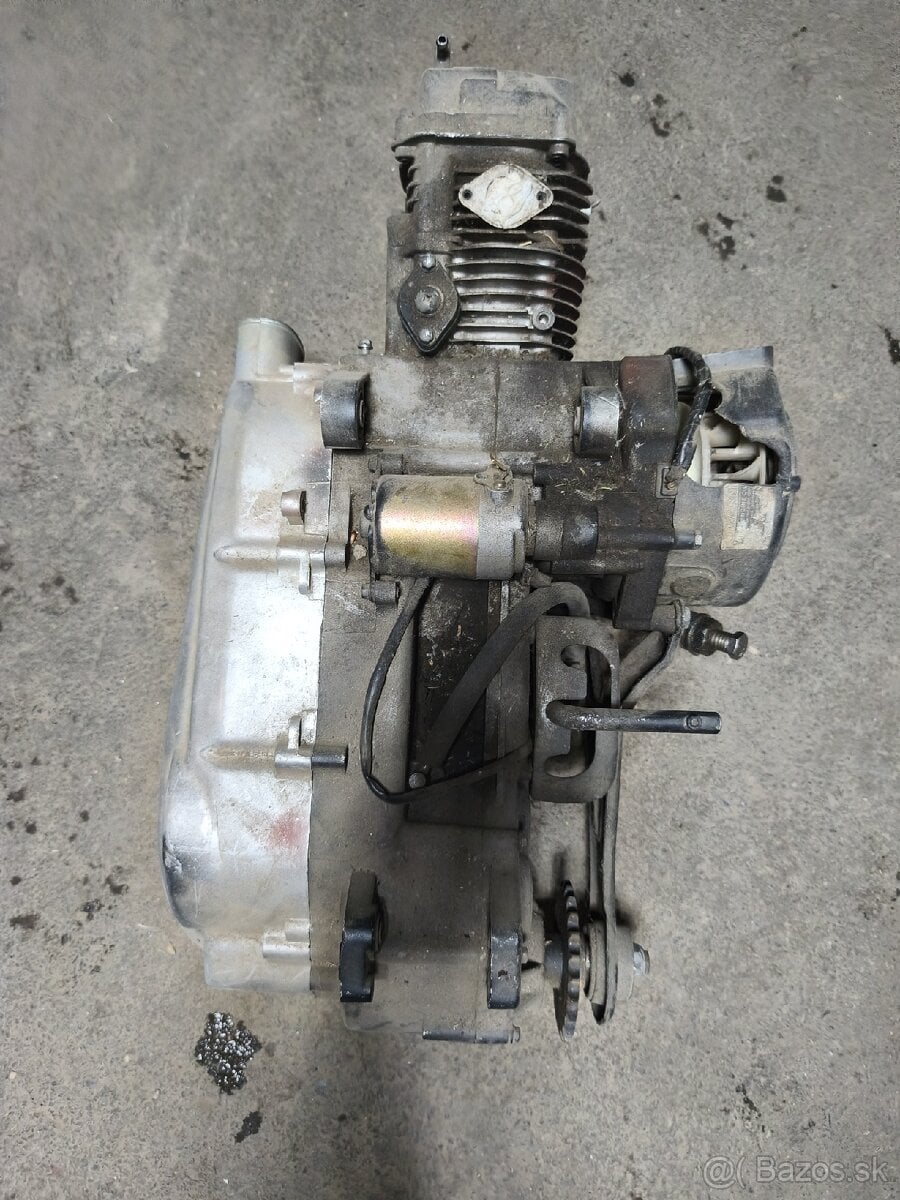 Štvorkolka motor gy6