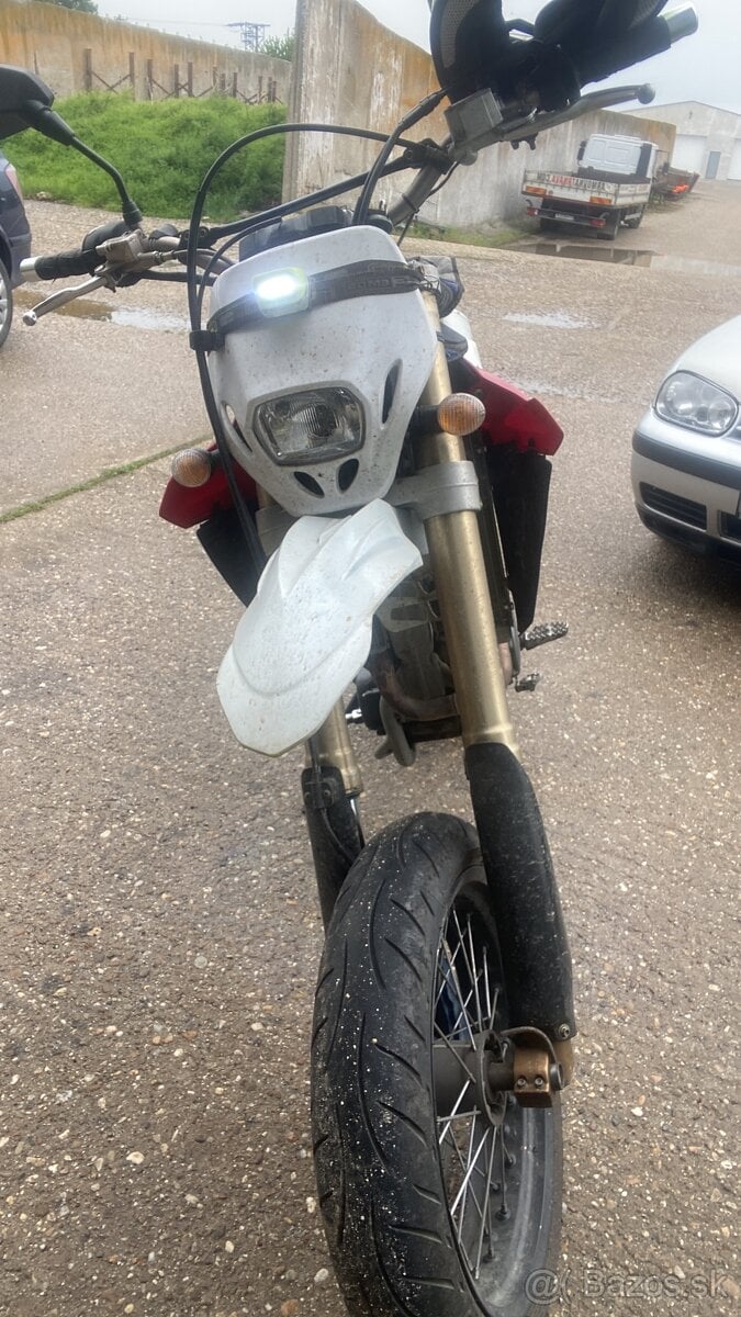 Husqvarna  SM 510R motard