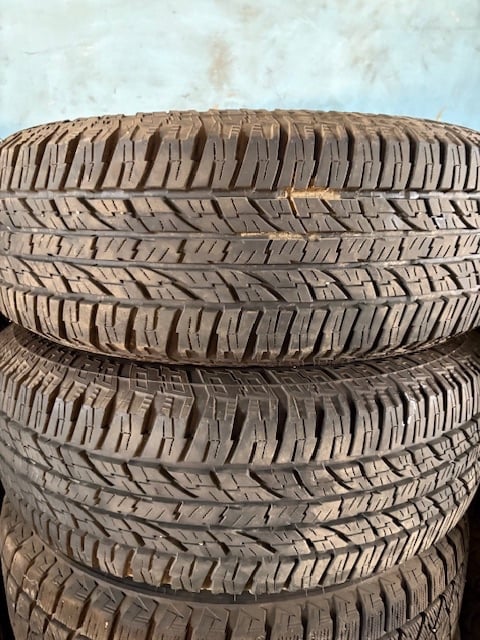 Predám Yokohama GEOLANDER A/T 245/70R16