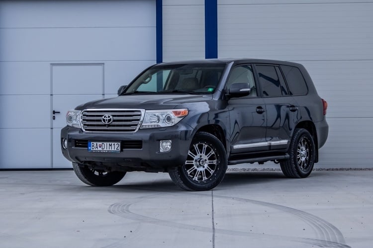 Toyota Land Cruiser V8 4.5 I D-4D Lux